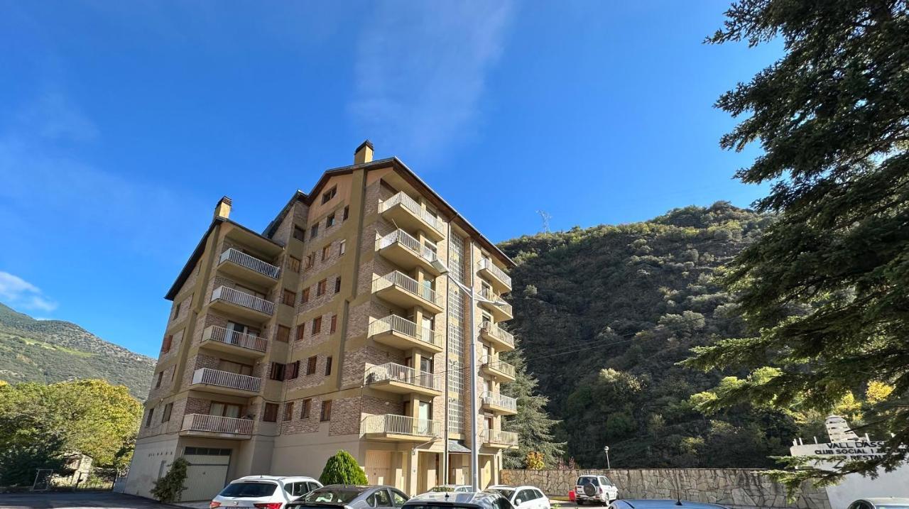 Apartament Rialp Amb Vistes Al Riu Noguera Pallaresa Luaran gambar